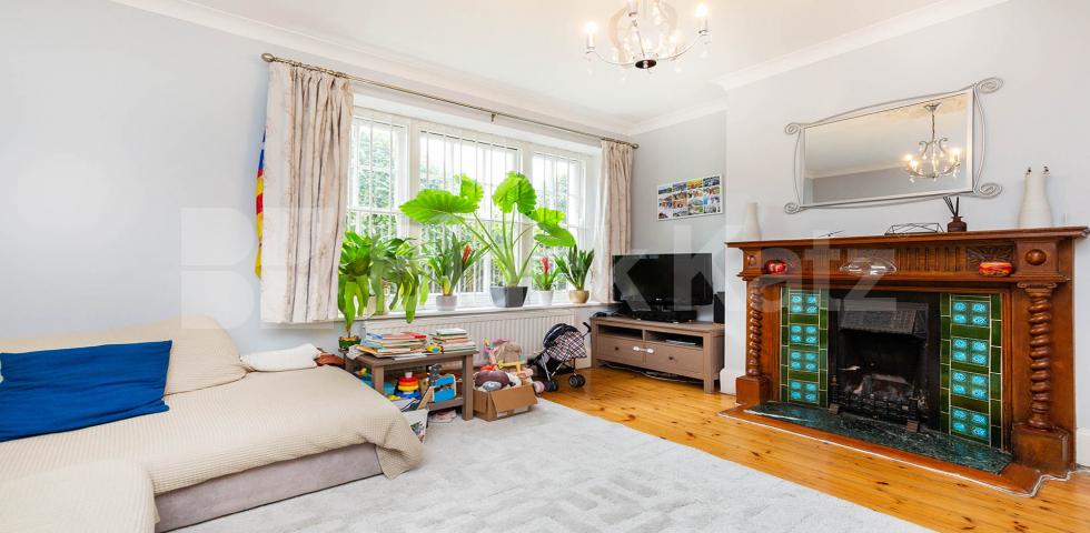 			NEW INSTRUCTION!, 2 Bedroom, 1 bath, 1 reception Flat			 Northwick Terrace, ST JOHNS WOOD - MAIDA VALE